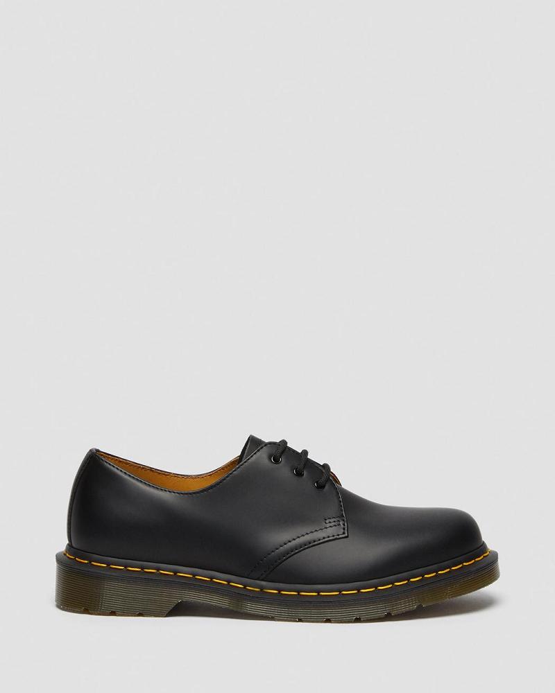 Black Men's Dr Martens 1461 Smooth Leather Oxfords Shoes | CA 604UZG